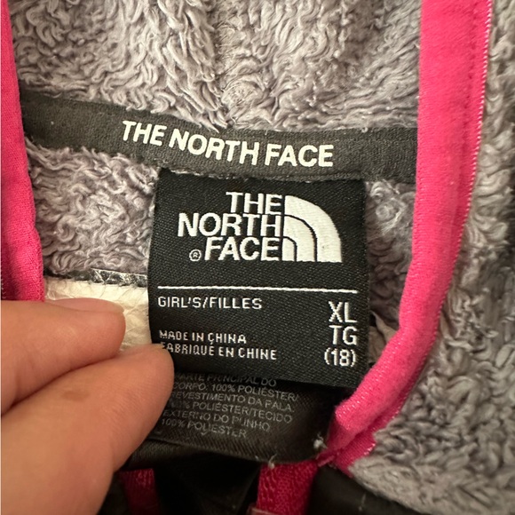 North Face Teddy Jacket - Picture 2 of 2